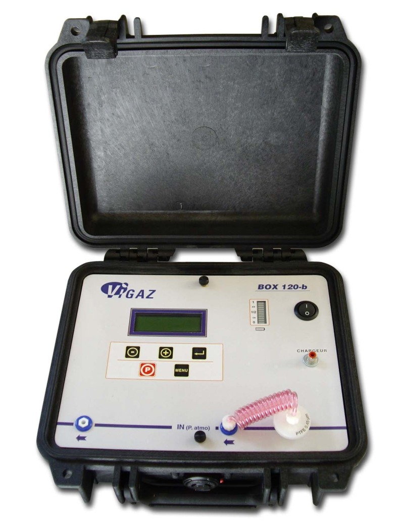 Portable VIGAZ O2 CO2 analyser - gas measurement display screen